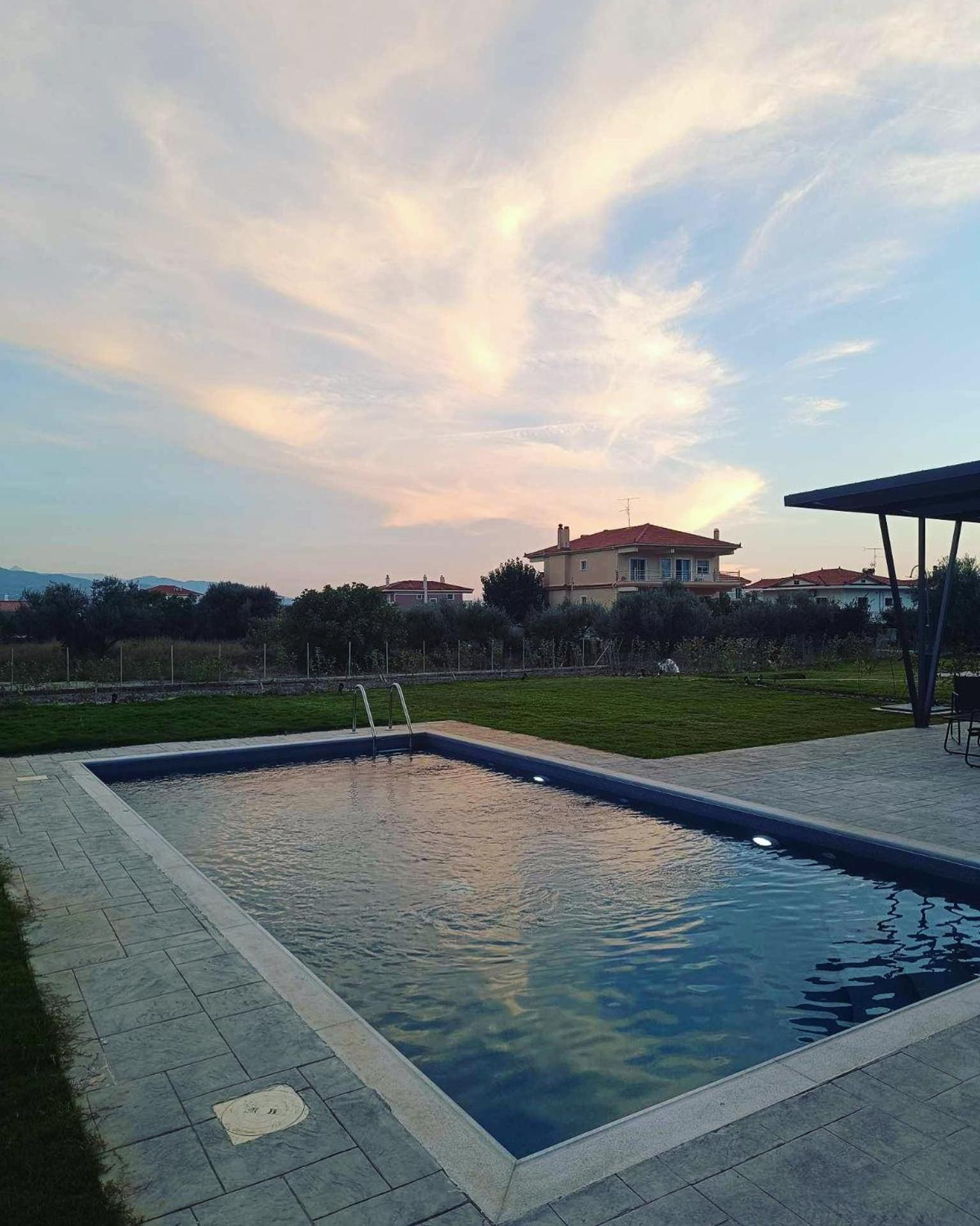 Nostos Luxury Villas With Private Pool In Нафпактос Экстерьер фото